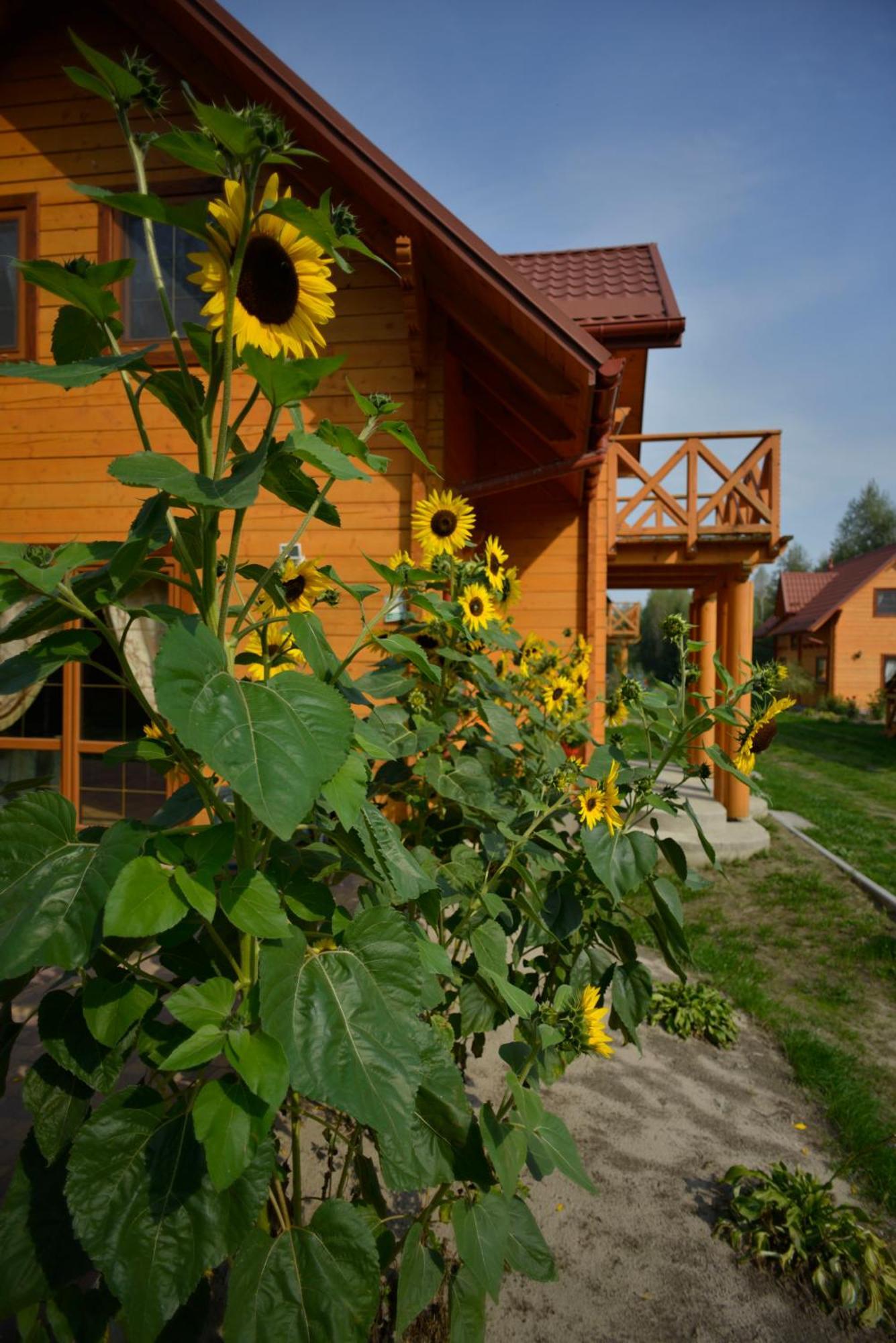 Osrodek Wypoczynkowy Ranczo Hotel Okuninka Exterior photo